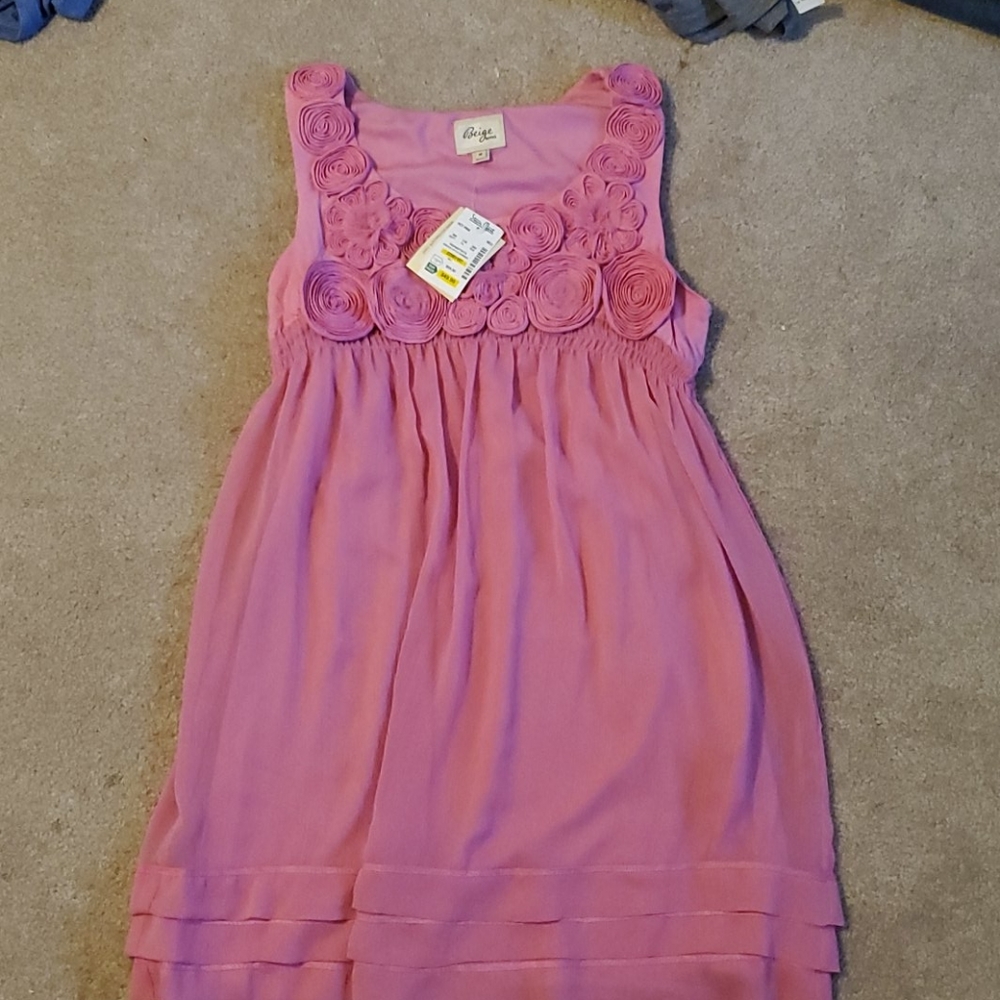 Super cute dress Beige by ECI